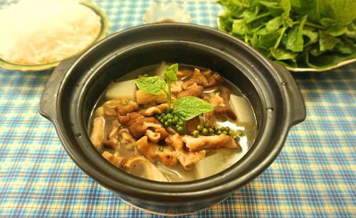 Dạ dày lợn hầm tiêu xanh